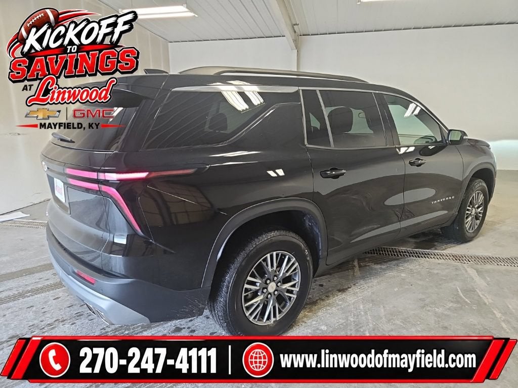 2026 Chevrolet Traverse — side profile view