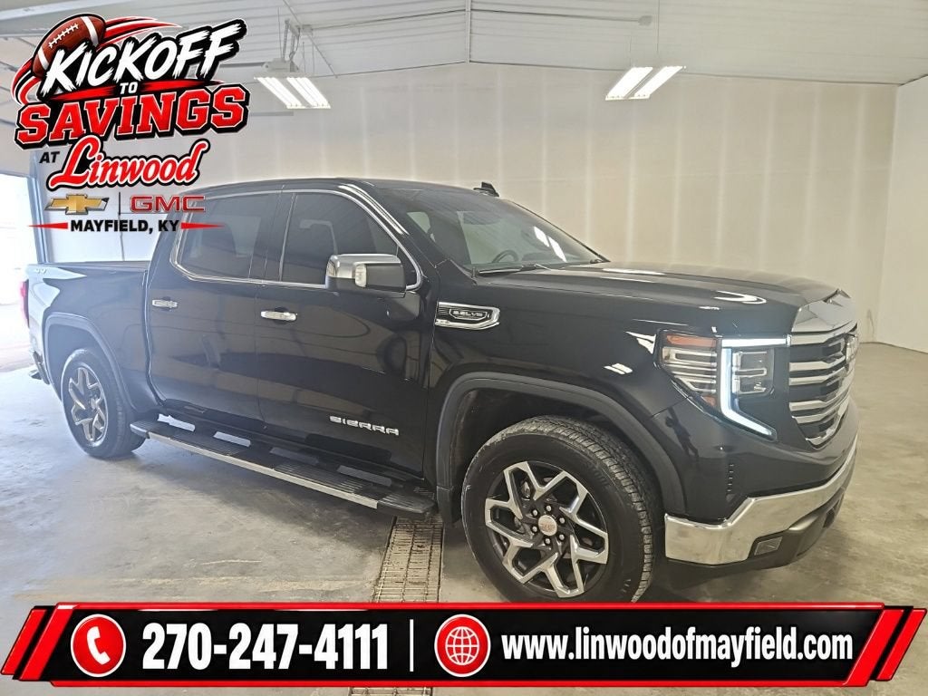 2023 GMC Sierra 1500 SLT in Onyx Black — front three-quarter view