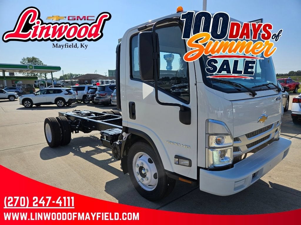 2025 Chevrolet Low Cab Forward 4500 HG Base in Arc White — front three-quarter view