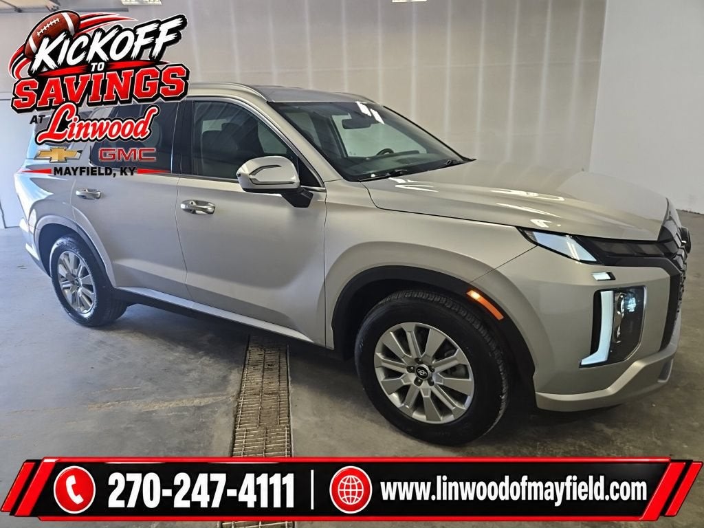 2025 Hyundai Palisade SEL in Silver — front three-quarter view